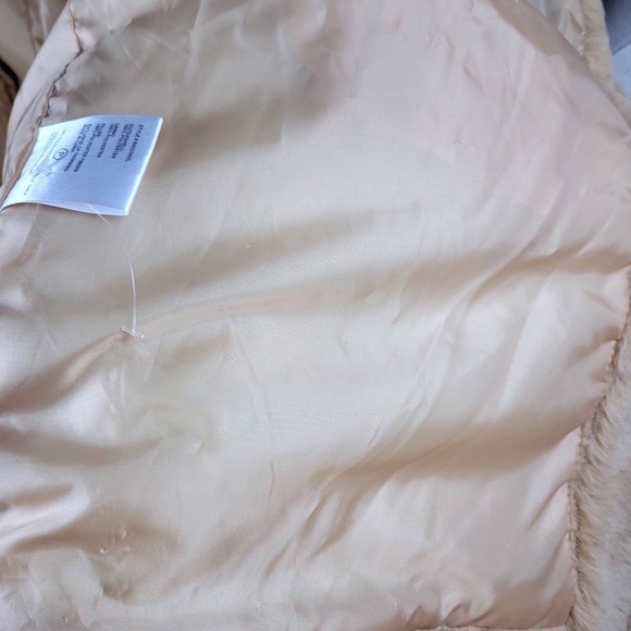 NVLT Faux Fur Teddy Button Coat Size Small Fall Jacket Chic Old Money - Picture 7 of 16